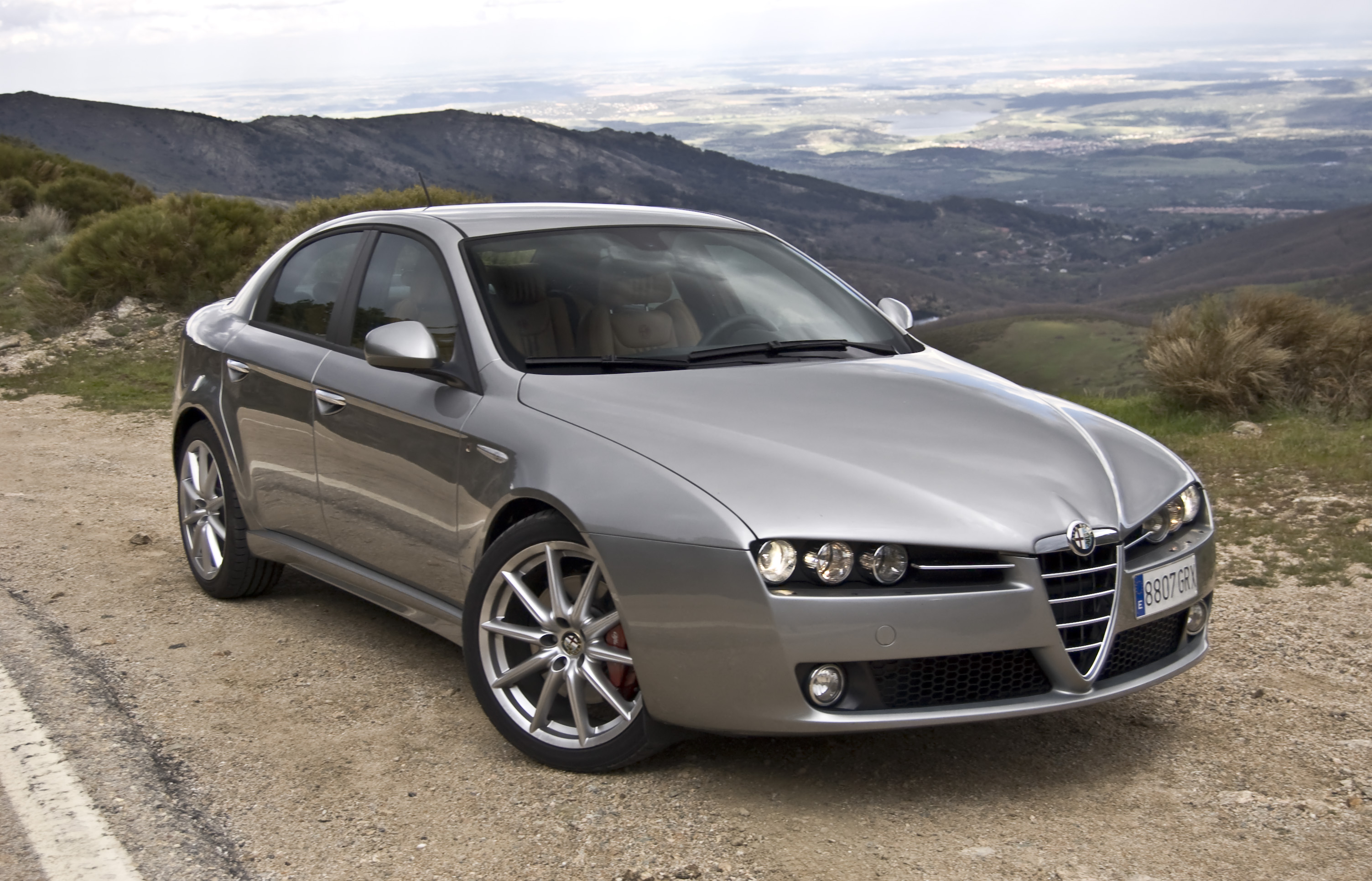 Размер колёс на Alfa Romeo 159 2007 Подбор шин на Alfa Romeo 159 2007