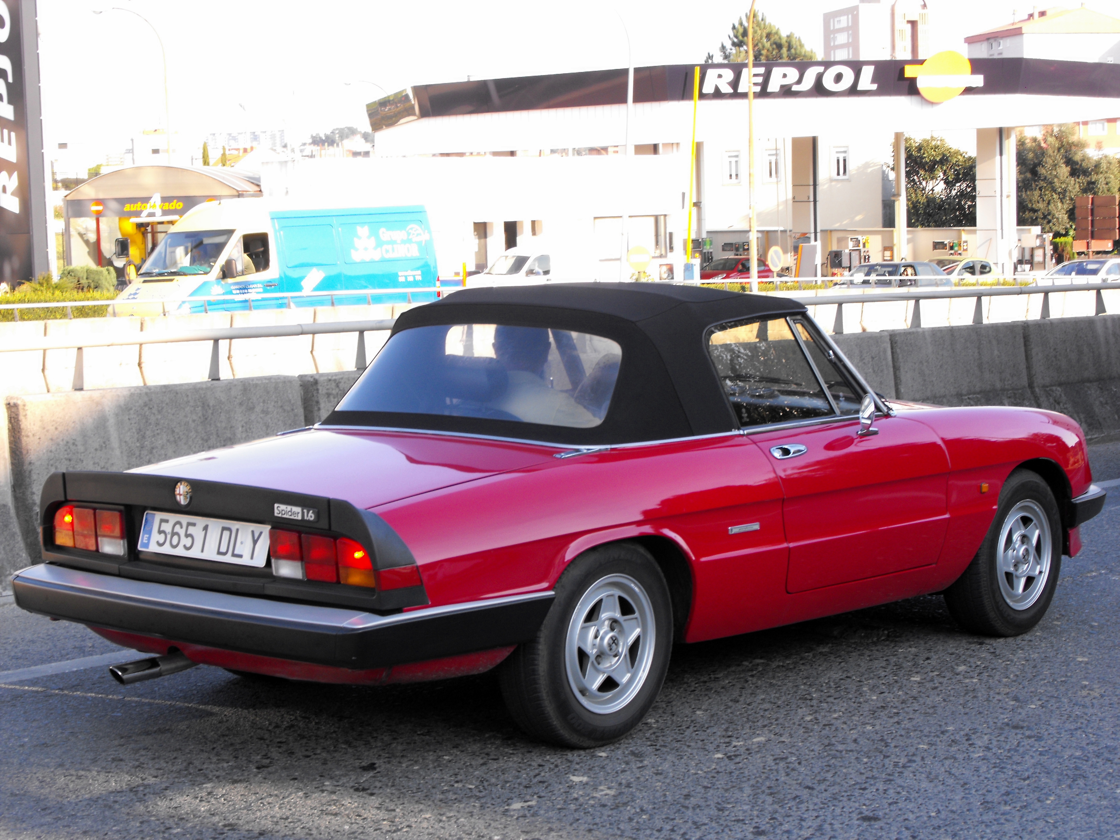 Размер колёс на Alfa Romeo Spider 1980 Подбор шин на Alfa Romeo Spider 1980