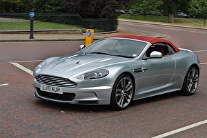 Размер колёс на Aston Martin DBS Volante 2013 Подбор шин на Aston Martin DBS Volante 2013