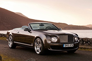 Подбор шин на Bentley Azure 2013