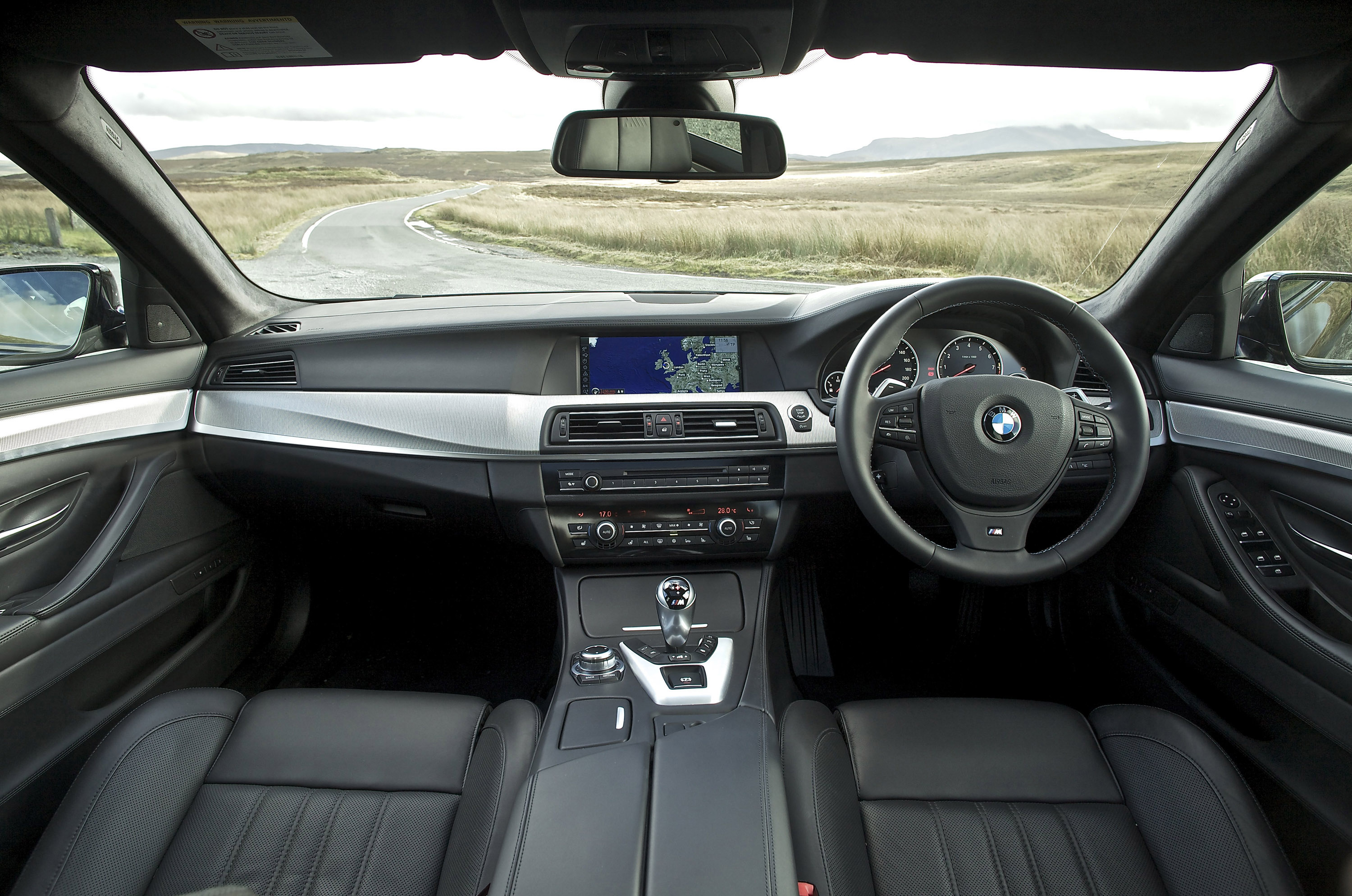 Размер колёс на BMW 5 (F10, F11) 2016 Подбор шин на BMW 5 (F10, F11) 2016