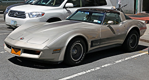 Размер колёс на Chevrolet Corvette 1982 Подбор шин на Chevrolet Corvette 1982