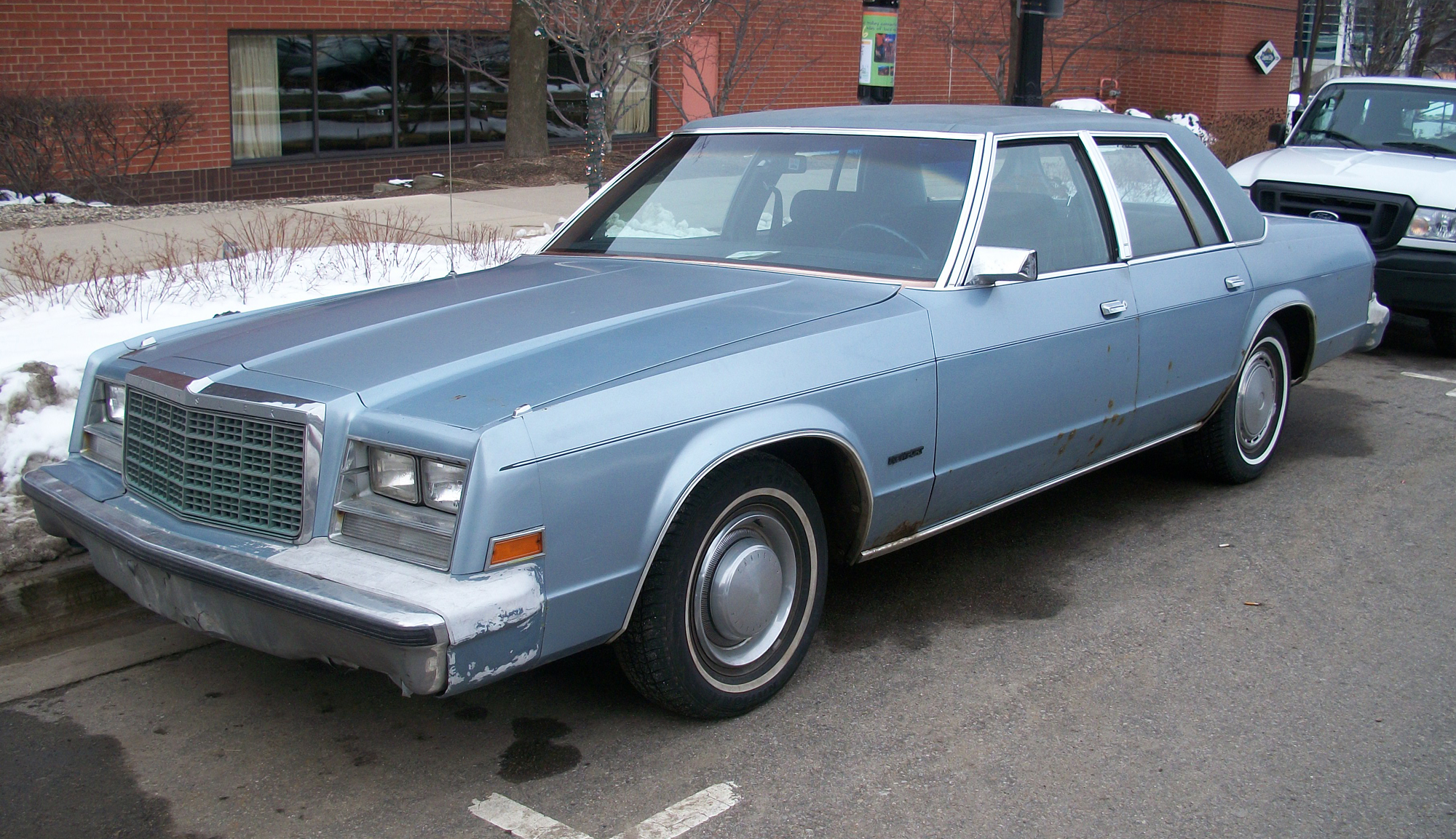 Размер колёс на Chrysler Newport 1980 Подбор шин на Chrysler Newport 1980
