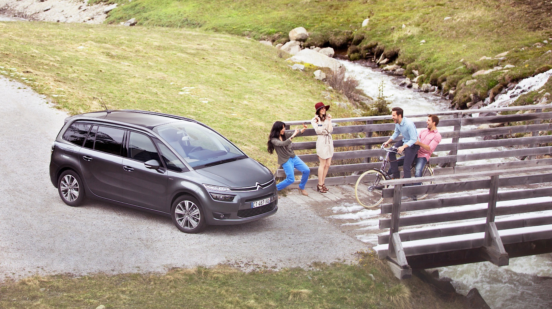 Размер колёс на Citroen Grand C4 Picasso 2013 Подбор шин на Citroen Grand C4 Picasso 2013