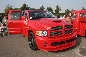 Подбор шин на Dodge Ram SRT10 2012