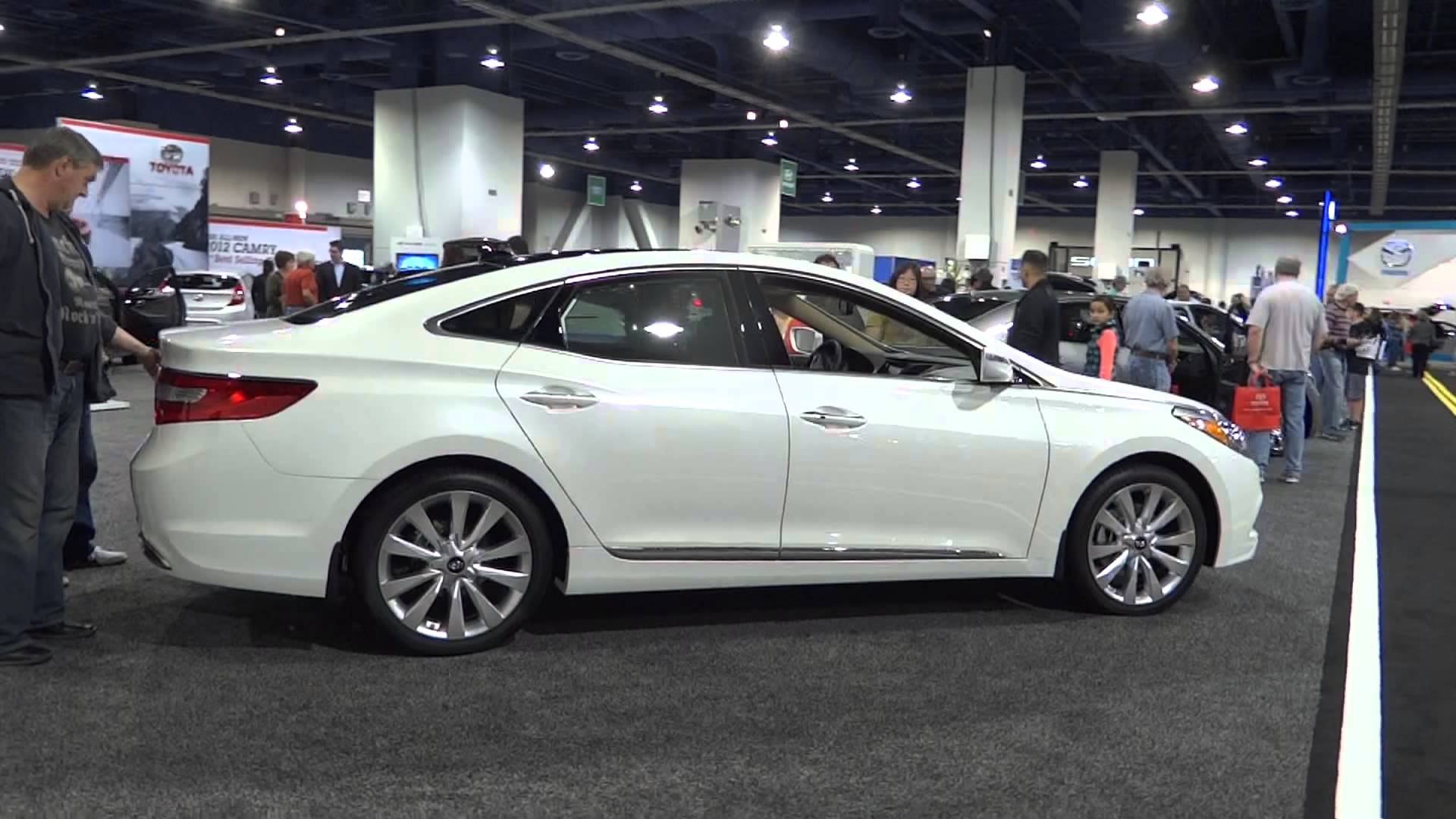 Размер колёс на Hyundai Grandeur 2014 Подбор шин на Hyundai Grandeur 2014