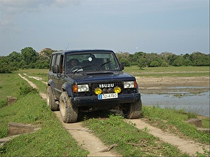 Подбор шин на Isuzu Trooper 1987