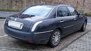 Размер колёс на Lancia Thesis 2003 Подбор шин на Lancia Thesis 2003