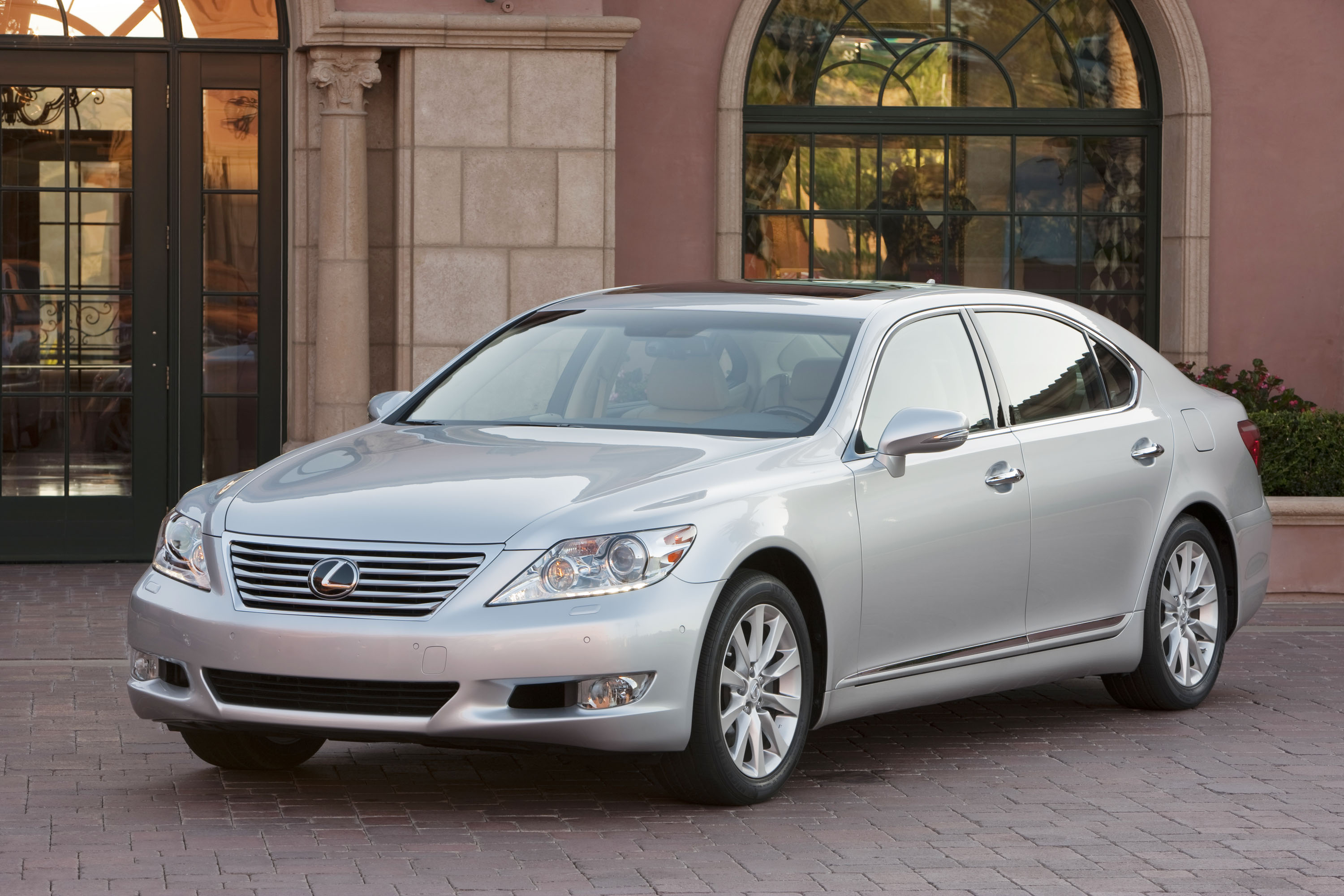 Подбор шин на Lexus LS 2012
