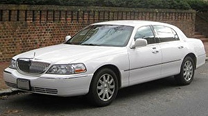 Подбор шин на Lincoln Town Car 2010