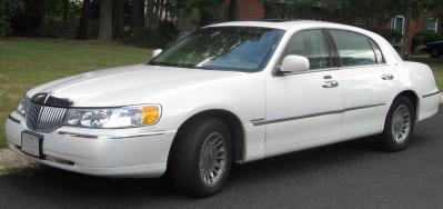 Размер колёс на Lincoln Town Car 2011 Подбор шин на Lincoln Town Car 2011