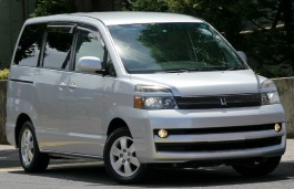 Размер колёс на Toyota Voxy 2006 Подбор шин на Toyota Voxy 2006