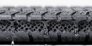 Technology Micro-porous ice gripping