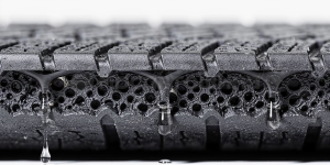 Technology Micro-porous ice gripping
