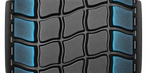 Technology Large shoulder blocks ensure stable cornering