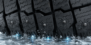 Technology Active areas around tyre studs