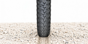 Technology A directional central tread block maintains the trajectory