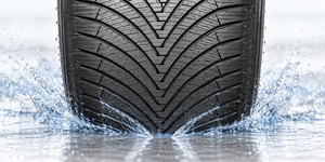 Technology V-shaped grooves split the water film