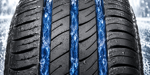 Technology Three longitudinal grooves protect against hydroplaning