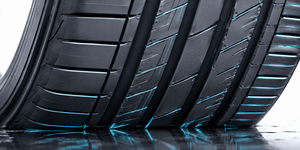 Technology Numerous lamellae for wet roads
