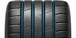 Technology Modern compound maintains grip on dry and wet roads