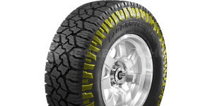 Technology Three-layer sidewall with large protrusions