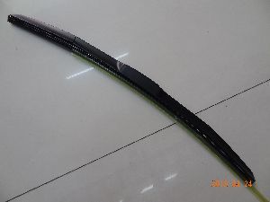 Щетка бескаркасная гибридная RIYUE RYA1007 16'' (400mm) (1шт в уп) Щетка бескаркасная гибридная RIYUE RYA1007 16'' (400mm) (1шт в уп)