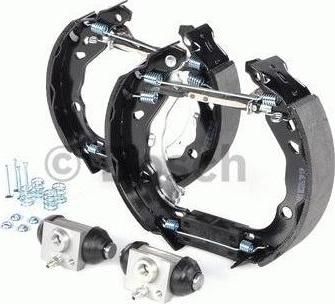 Bosch 0 204 114 680 комплект тормозных колодок на PEUGEOT 208