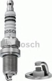 BOSCH Свеча зажигания KIA MAZ NIS PEU REN VOL SUZ CIT ROVER (0 242 235 667, 0 242 235 667)