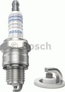 Bosch 0 242 240 561 свеча зажигания на PGO MOTORCYCLES G-MAX