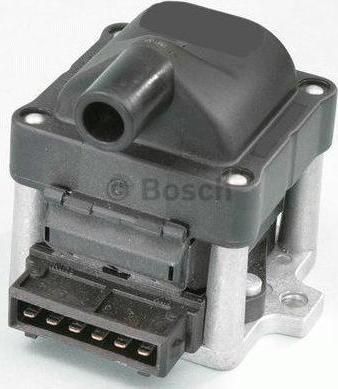 Bosch 0 986 221 002 катушка зажигания на VW POLO купе (86C, 80)