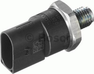 BOSCH Датчик давления топлива MB CDi (004 153 75 28, 0281002498)