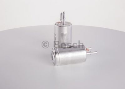 BOSCH Фильтр топливный Volvo (31274940, F026403014)