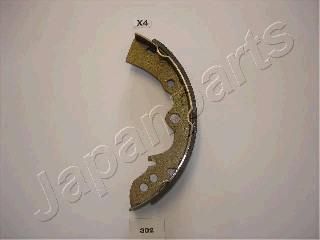 JapanParts GF-302AF комплект тормозных колодок на MAZDA 323 I (FA)