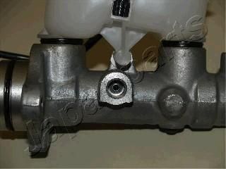 JapanParts PF-K30 главный тормозной цилиндр на KIA RIO универсал (DC)