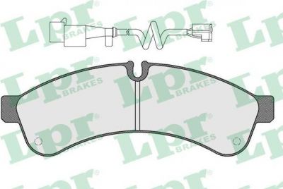 LPR 05P1461A Колодки тормозные дисковые IVECO DAILY 06- передние с датч. (42555633)