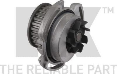 NK 10847003 водяной насос на VW PASSAT (32B)