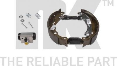 NK 443969001 комплект тормозных колодок на RENAULT CLIO II (BB0/1/2_, CB0/1/2_)