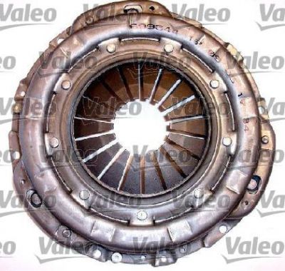 Valeo 821101 комплект сцепления на NISSAN TRADE c бортовой платформой/ходовая часть