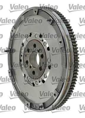 Valeo 836104 комплект сцепления на OPEL ASTRA H (L48)