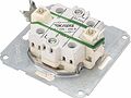 Kranz KR-78-0237 DEA Выключатель (переключатель) 2кл прох. с/у 10А мех. бежевый KRANZ Kranz KR-78-0237 DEA Выключатель (переключатель) 2кл прох. с/у 10А мех. бежевый KRANZ