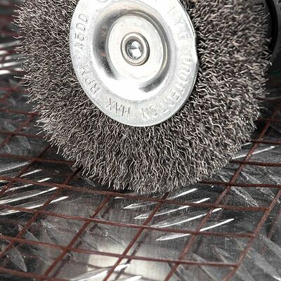 Kranz KR-91-1246 Щетка дисковая для дрели, витая стальная проволока, 100мм KRANZ