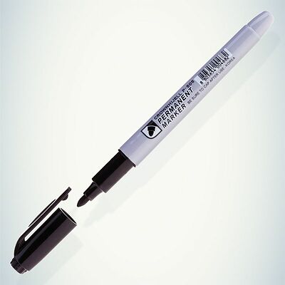 Noname 08-8201 Маркер перманентный Multi Marker Slim 2мм, черный, пулевидный Crown