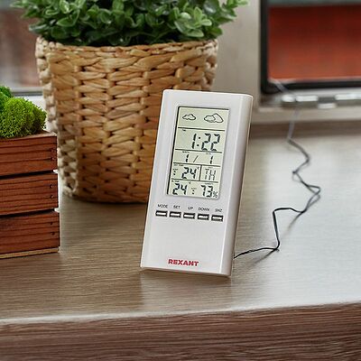 REXANT 70-0513 Метеостанция комнатно-уличная S3331SC с проводным датчиком REXANT
