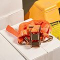 REXANT 80-0241 Ремень стяжной для груза, багажный, с крюками и храповым механизмом, 5х0,038м REXANT