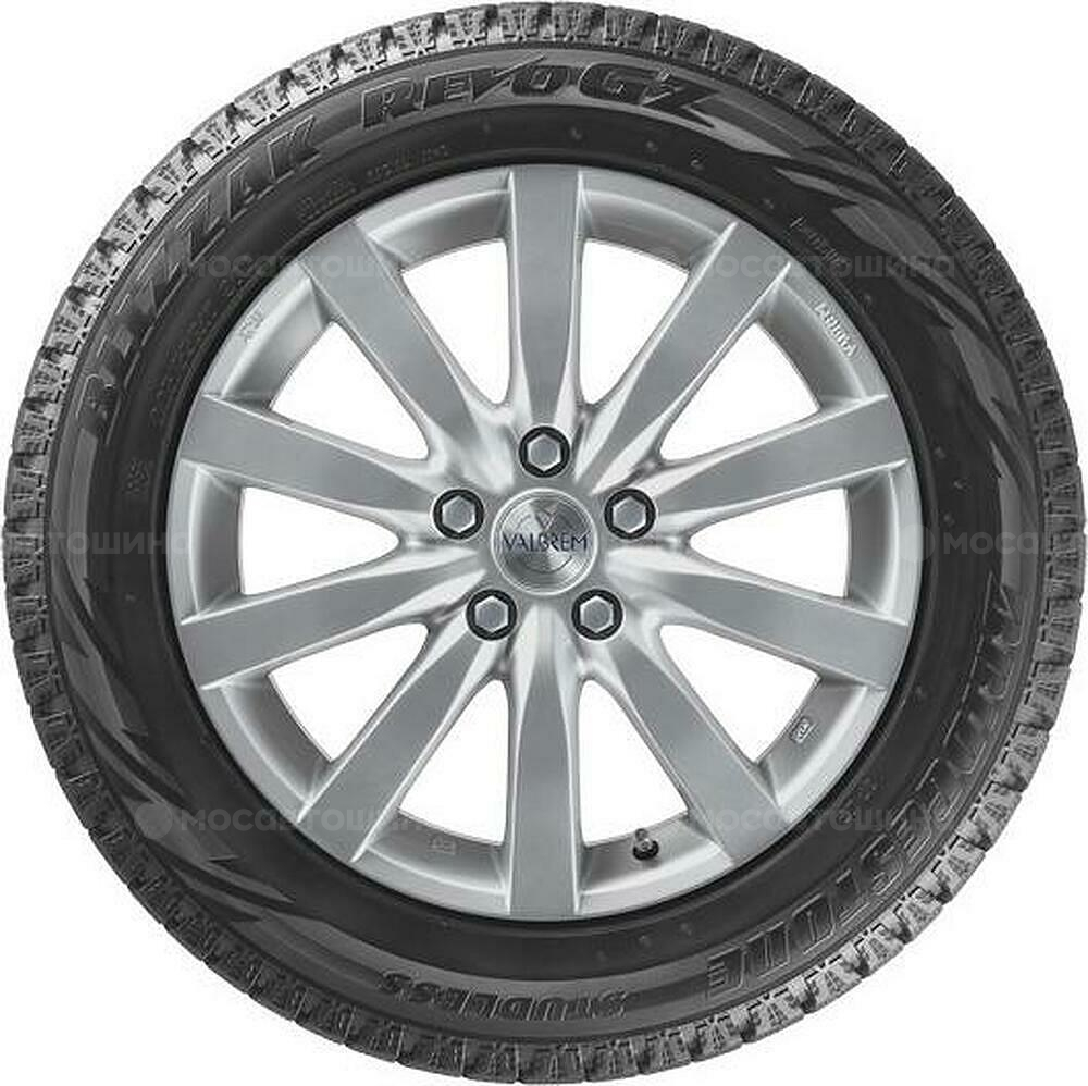 Вид сбоку Bridgestone Blizzak REVO GZ 215/45 R17 91S 