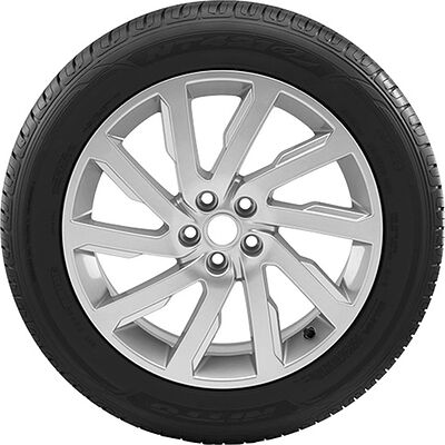 Nitto NT421Q 235/50 R18 97V 