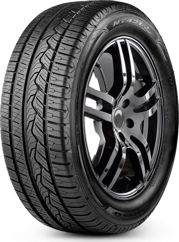 Nitto NT421Q 235/45 R19 95V 