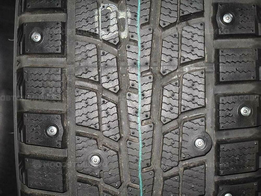 Tread Dunlop SP Winter Ice 01 205/55 R16 J