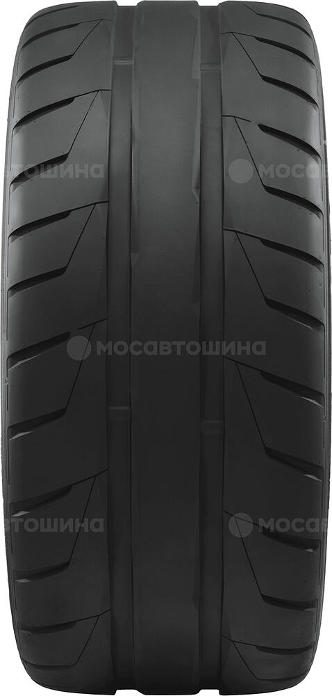 Tread Nitto NT05 305/35 R19 102W